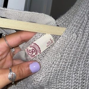 SO Sweater, criss cross back!